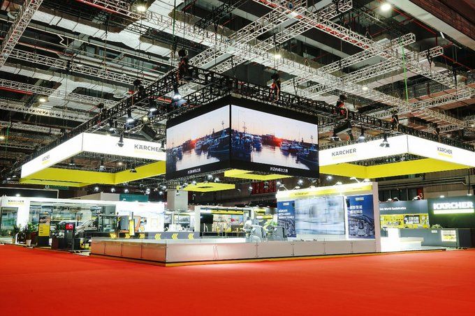 展位安全與穩(wěn)固在進(jìn)博會汽車展區(qū)展臺搭建設(shè)計中的保障