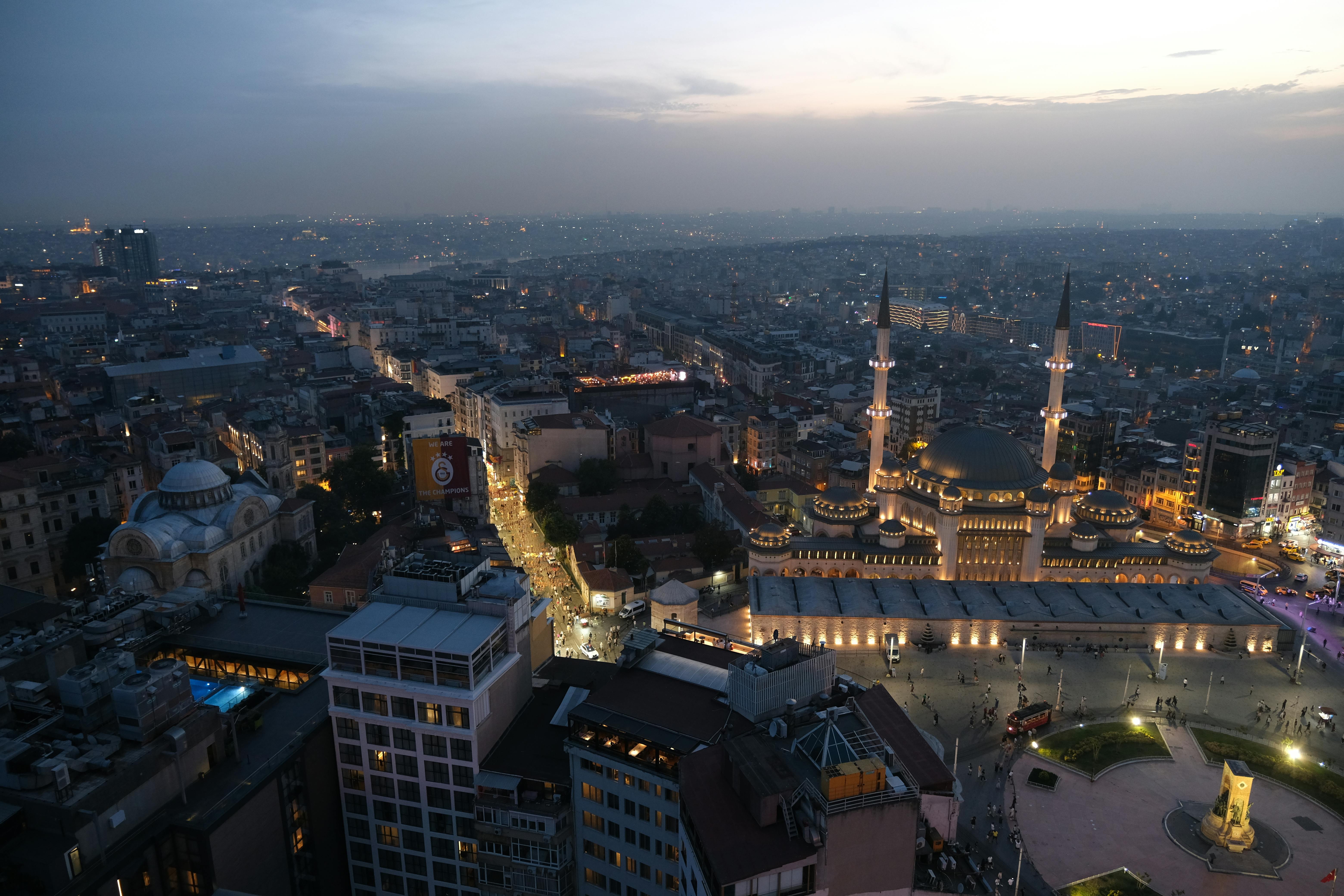 土耳其伊斯坦布爾展會設(shè)計：歷史元素在現(xiàn)代展覽中的復(fù)現(xiàn)