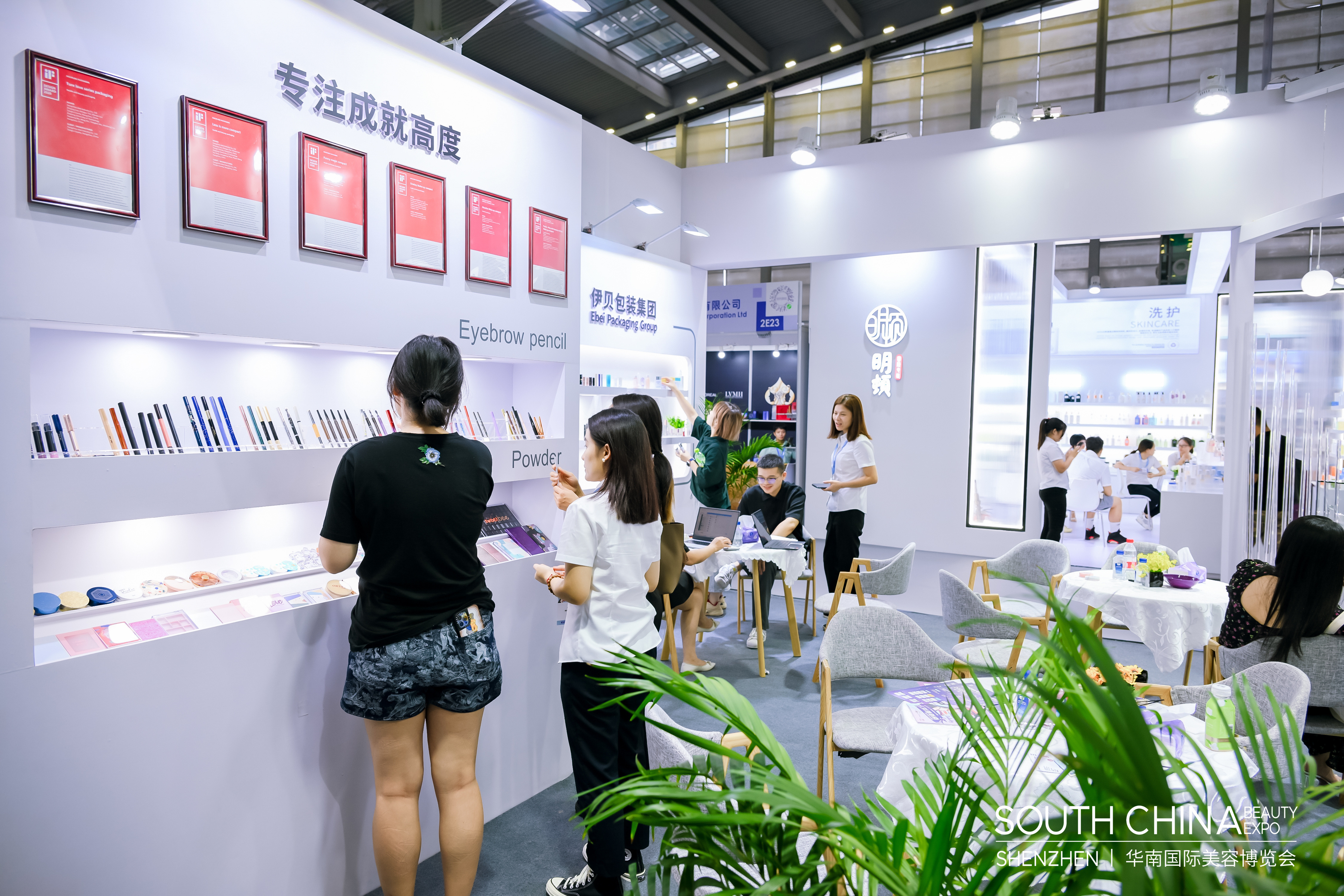 如何讓展臺(tái)展覽搭建與展品相得益彰？避免過(guò)度個(gè)性化的陷阱