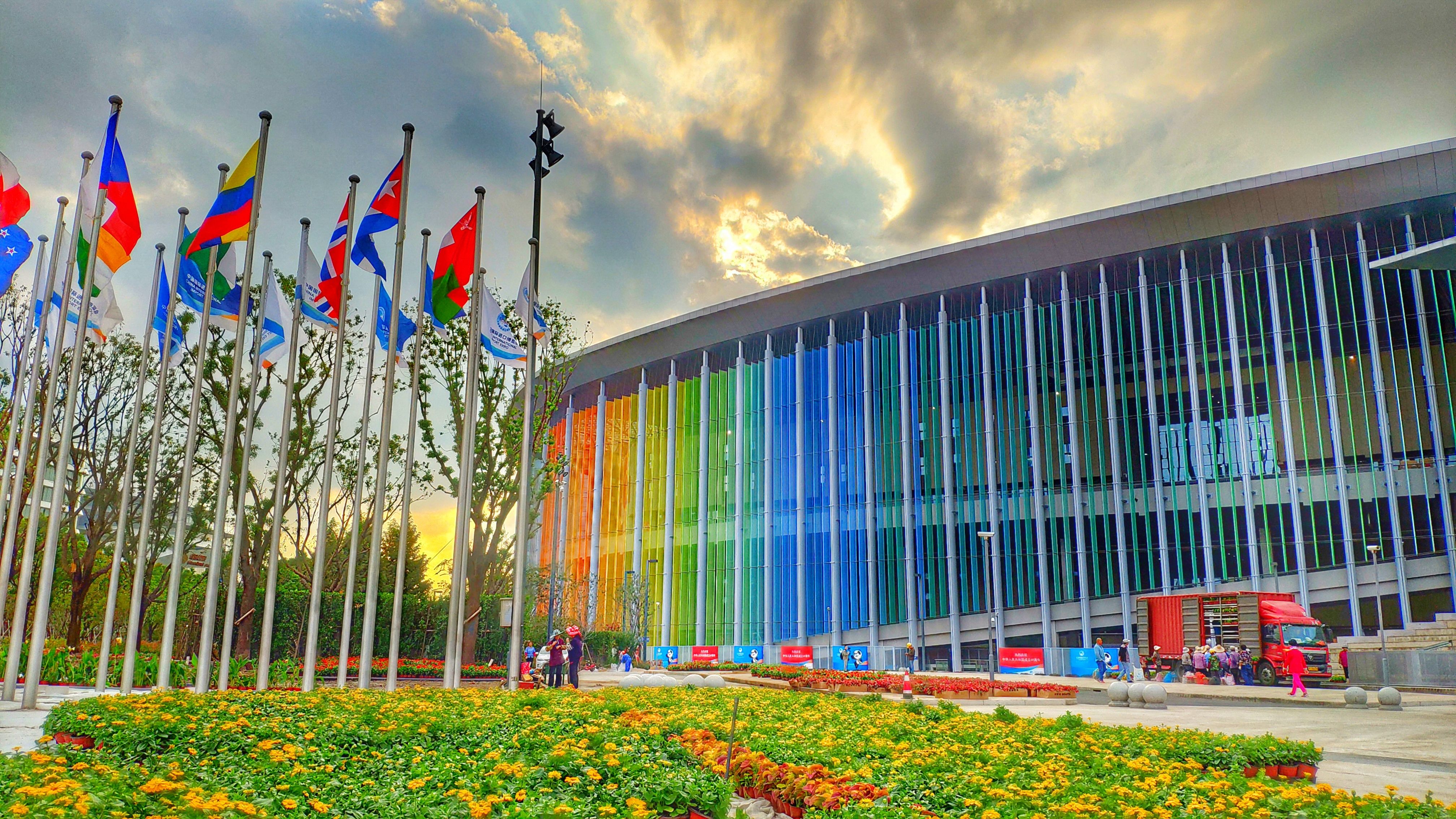 進(jìn)博會(huì)展臺(tái)設(shè)計(jì)搭建周期，如何確保展會(huì)順利進(jìn)行