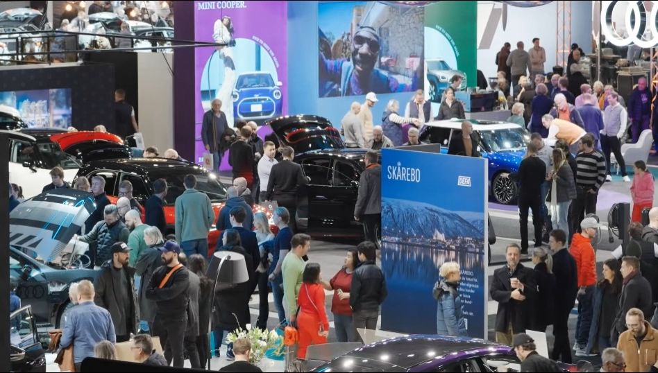 上海搭建展臺(tái)如何通過開面設(shè)計(jì)提升展會(huì)效果