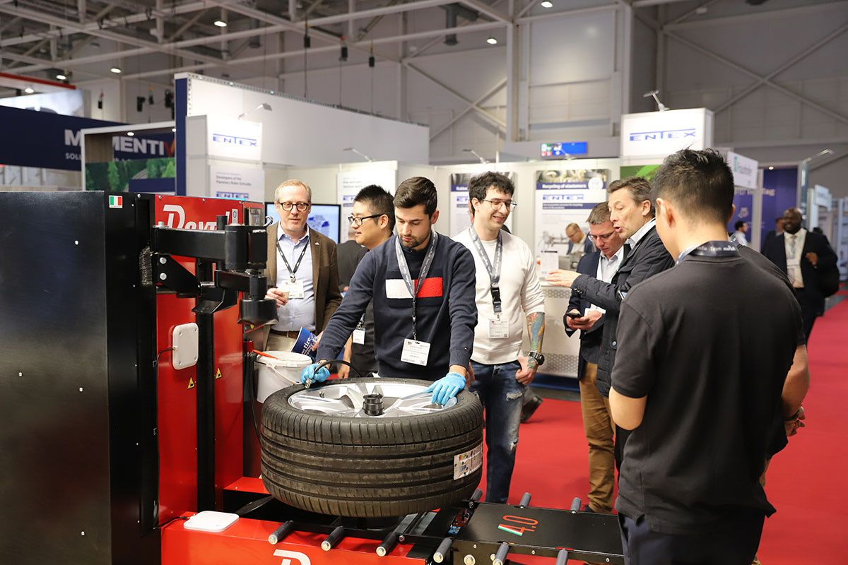 適合參加德國漢諾威輪胎技術(shù)展的企業(yè)類型及展臺搭建的關(guān)鍵因素