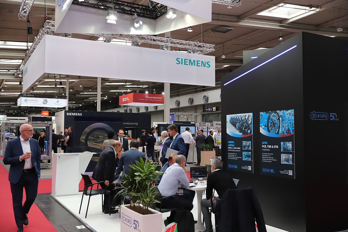 特裝展臺設(shè)計(jì)結(jié)構(gòu)及布局技巧：如何打造高效展臺