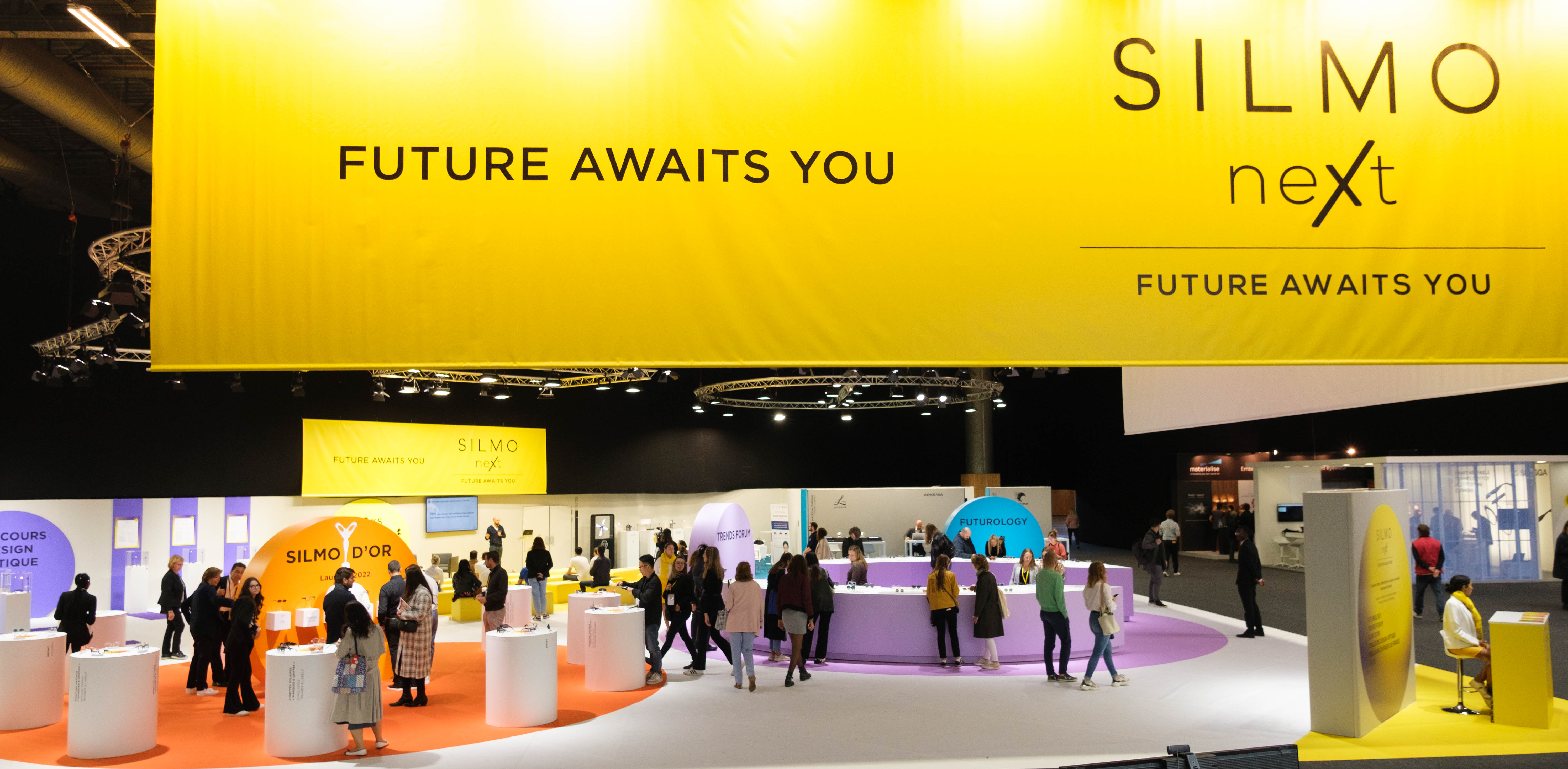 上海展臺設(shè)計，如何選擇合適的展覽會參展指南？