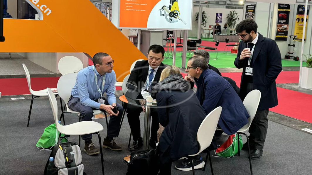 德國漢諾威展臺設計搭建 | 聯(lián)亞智能科技亮相德國漢諾威輪胎展