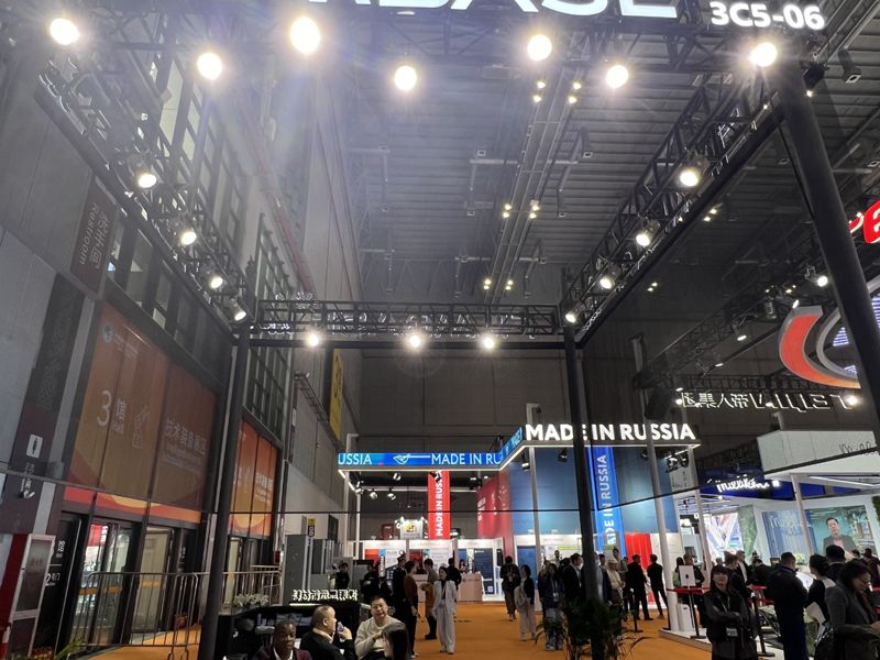 哈薩克斯坦一站式珠寶首飾展高端定制展臺(tái)